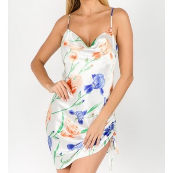 NWT Trendy Floral Satin Slip On Mini Dress - Picture 3 of 6